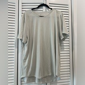lululemon athletica Light Gray Short Sleeve Tee